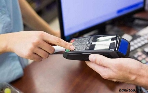 POS giúp thuận tiện khi chi trả tiền bạc