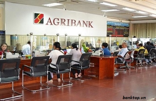 Phí chuyển tiền Agribank bao nhiêu?