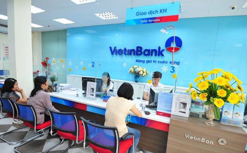 Học sinh dưới 18 tuổi nên làm thẻ ATM tại ngân hàng nào?